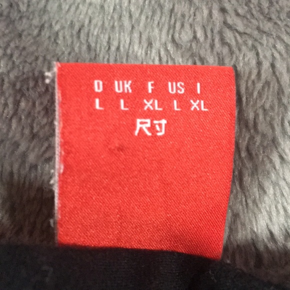 esprit tee - Picture 4 of 4